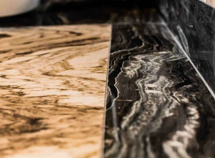 Inkrustowana posadzka marmurowa