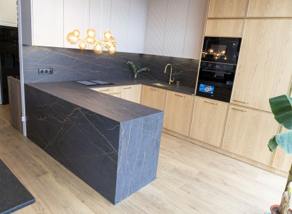 Dekton Laurent