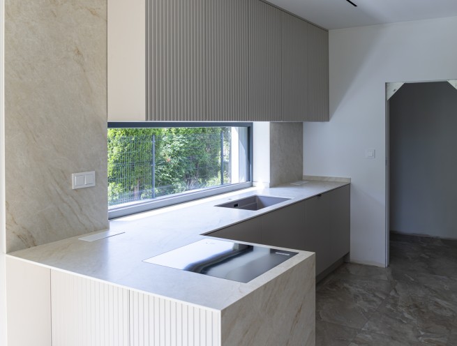 Neolith Taj Mahal