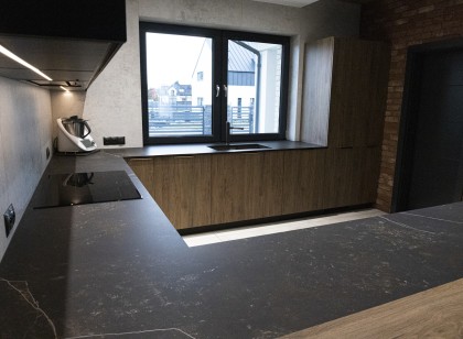 Dekton Kelya