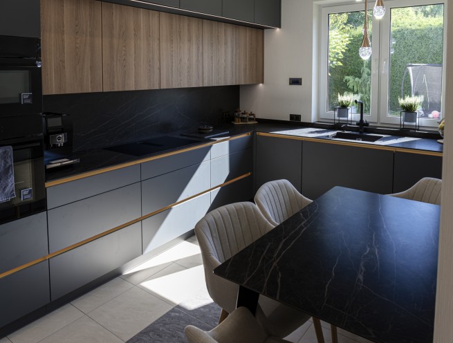 Neolith Black Obsession